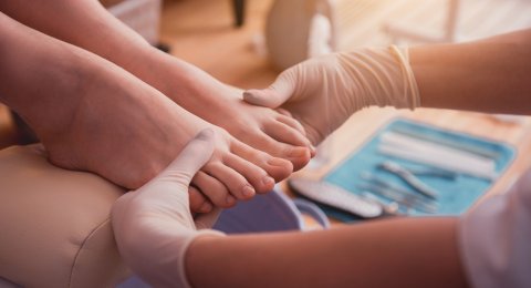 Καλλωπιστική & Ποδολογική περιποίηση